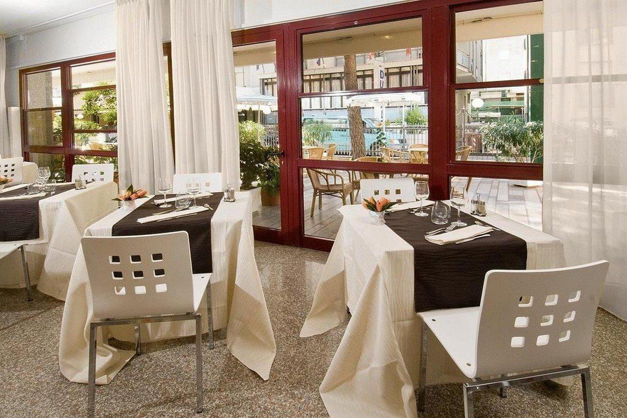 Hotel Capinera Ріміні Екстер'єр фото