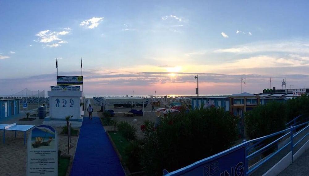 Hotel Capinera Ріміні Екстер'єр фото