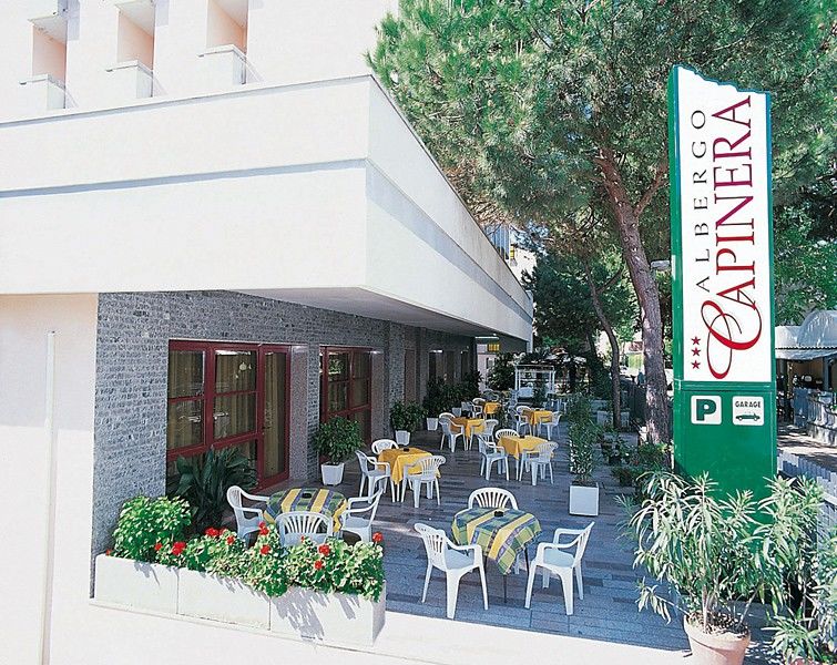 Hotel Capinera Ріміні Екстер'єр фото